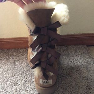 Ugg bailey bow